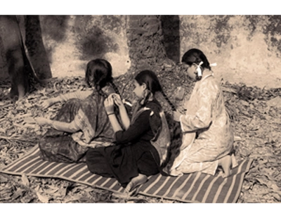 ত্রিবেণীঃ সুখের তিন পাল